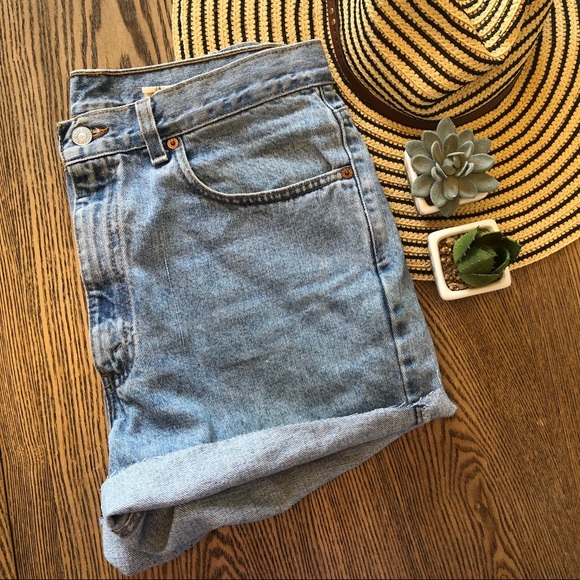 Levi’s Vintage 505 Cutoff Shorts sz 34 - Picture 3 of 5